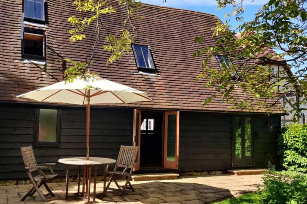 Cosy Listed Barn In Peaceful Country Village Granborough Luaran gambar