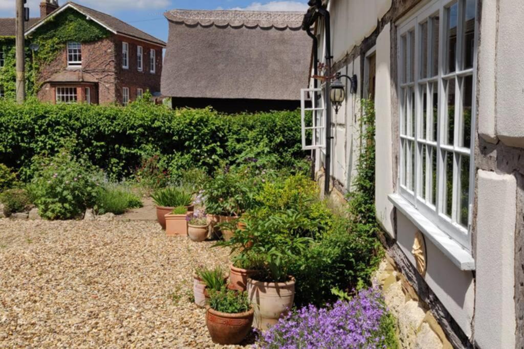 Cosy Listed Barn In Peaceful Country Village Granborough Luaran gambar