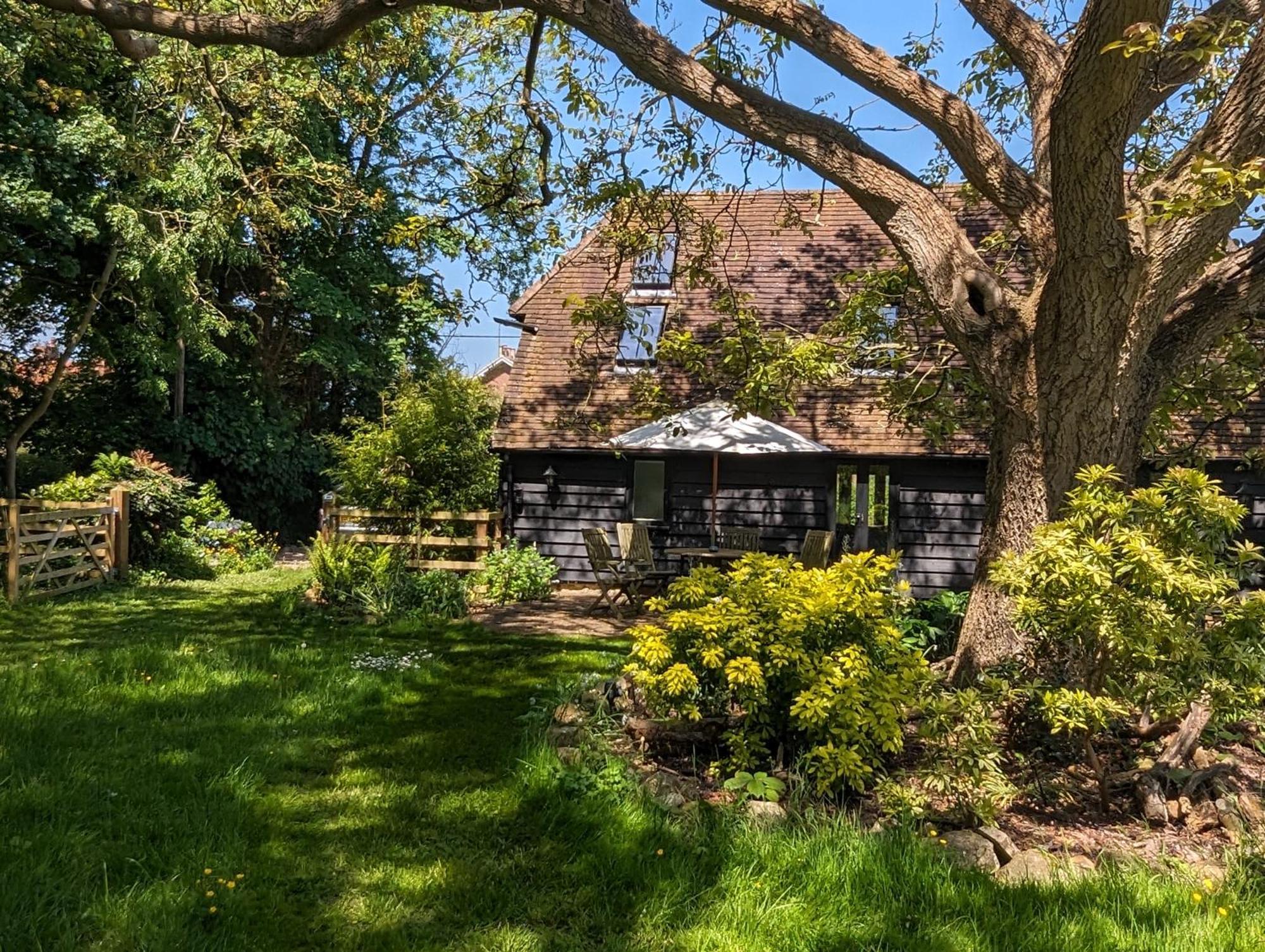 Cosy Listed Barn In Peaceful Country Village Granborough Luaran gambar